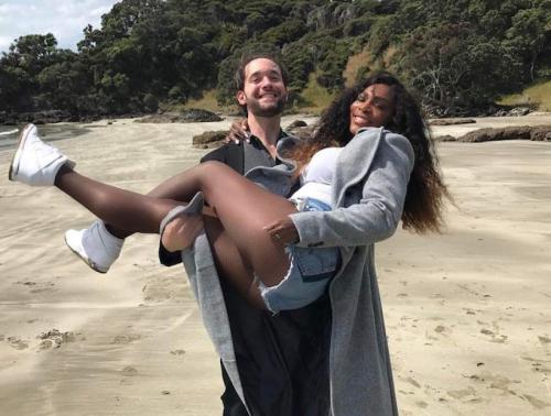 Как изменилась фигура знаменитых красавиц после родов