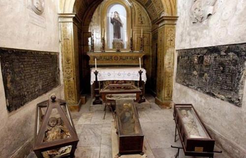 Выставка мумий капуцинов — экскурсия не для слабонервных