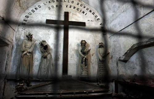 Выставка мумий капуцинов — экскурсия не для слабонервных