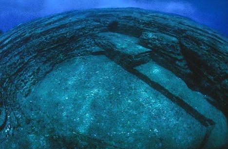 Природные образования, похожие на творения рук человеческих