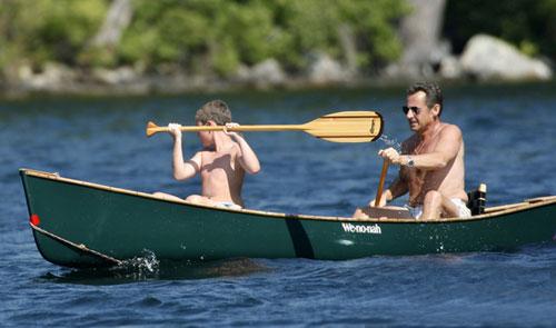 Политика с голым торсом