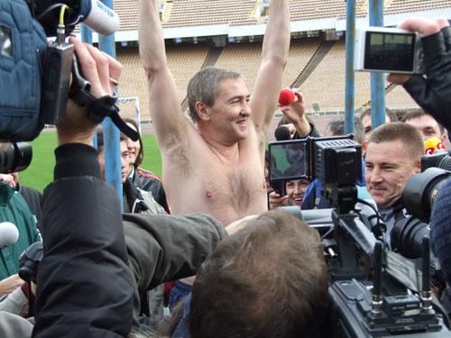 Политика с голым торсом