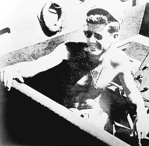 Политика с голым торсом