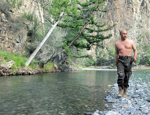 Политика с голым торсом