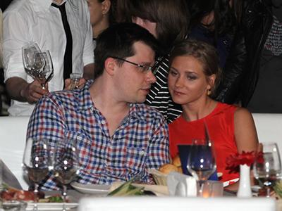 Гарик Харламов и Кристина Асмус больше не боятся папарацци