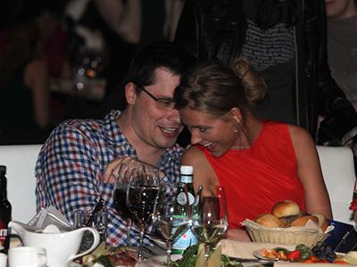 Гарик Харламов и Кристина Асмус больше не боятся папарацци