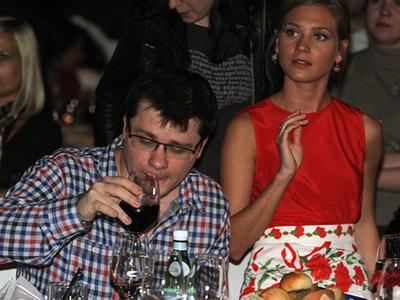 Гарик Харламов и Кристина Асмус больше не боятся папарацци