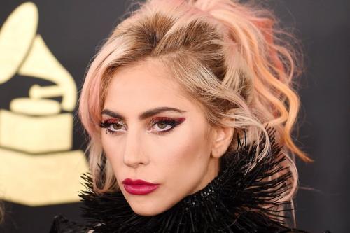 Знаменитости, которые судились со своими помощниками