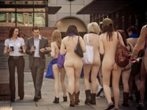 Псевдоголые лондонцы отрекламировали Peugeot