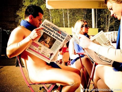 Псевдоголые лондонцы отрекламировали Peugeot