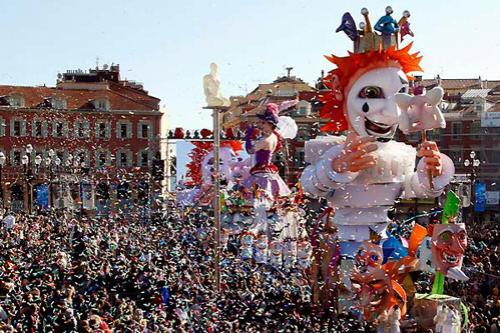 Венецианский карнавал стал «пиром во время чумы»
