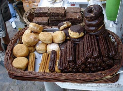 Экзотический фаст-фуд на улицах мира