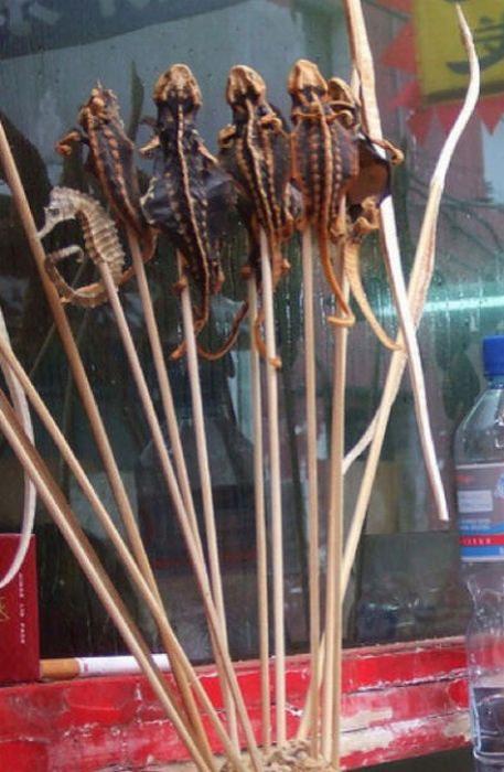 Экзотический фаст-фуд на улицах мира