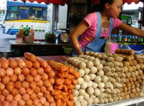 Экзотический фаст-фуд на улицах мира