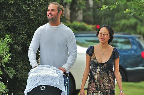 6 жен знаменитостей, которые выглядят не как жены знаменитостей