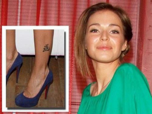 Татуировки российских звезд, которые мало кто видел