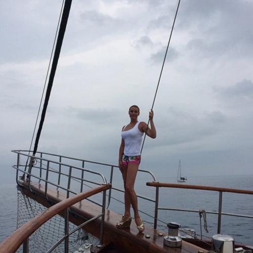 Как отдыхают российские звезды на Мальдивах