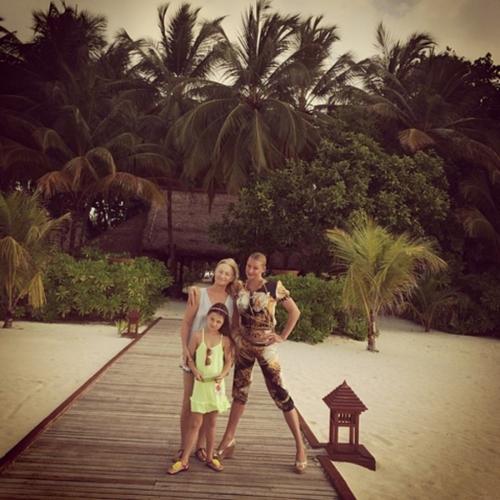 Как отдыхают российские звезды на Мальдивах