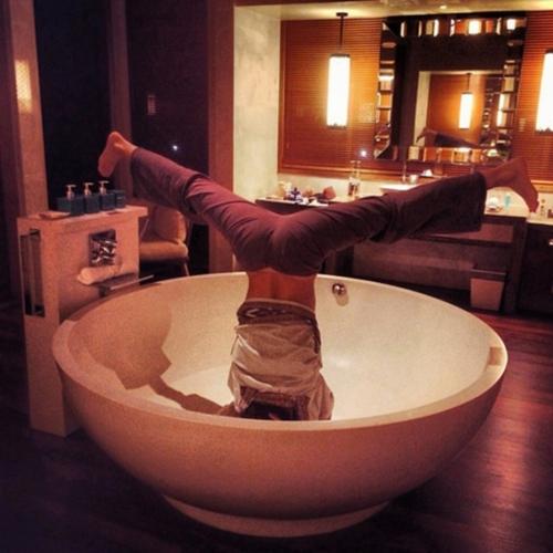 Как отдыхают российские звезды на Мальдивах