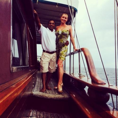 Как отдыхают российские звезды на Мальдивах