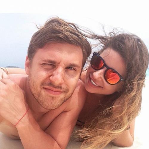 Как отдыхают российские звезды на Мальдивах