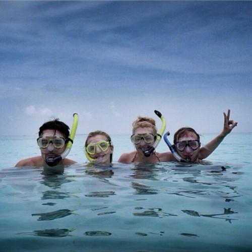 Как отдыхают российские звезды на Мальдивах