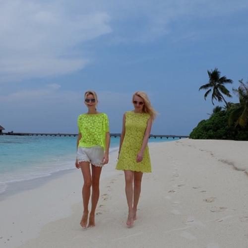 Как отдыхают российские звезды на Мальдивах