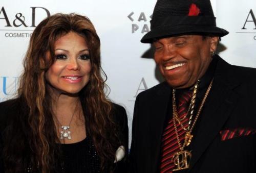 Знаменитости, над которыми издевались собственные родители