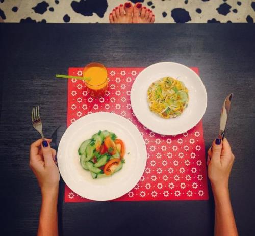 В Instagram по секрету всему свету: что едят знаменитости