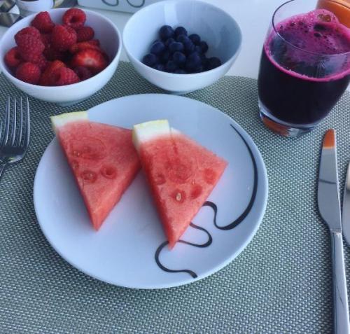 В Instagram по секрету всему свету: что едят знаменитости