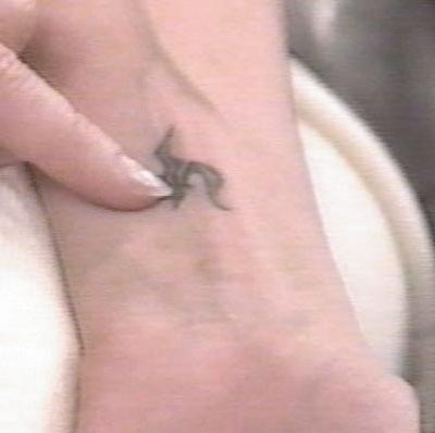 Интимные розы: какие татуировки в ходу у  звезд