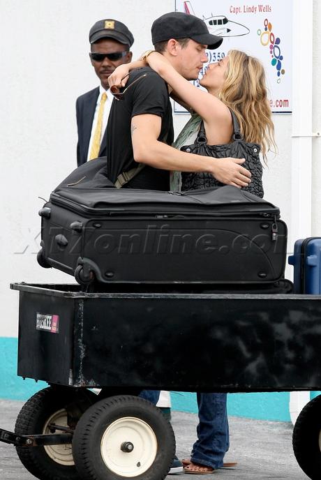 Дженнифер Энистон совершила романтический побег