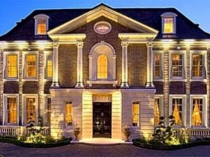 В каких домах живут самые богатые люди мира