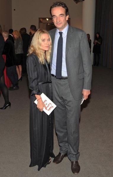 Мэри-Кейт Олсен и Оливье Саркози<br />
Актриса, переквалифицировавшаяся в дизайнера, Мэри-Кейт Олсен решила обойтись без пышной свадьбы и произнести клятвы верности жениху, брату экс-президента Франции Николя Саркози, Оливье, в присутствии только самых близких.