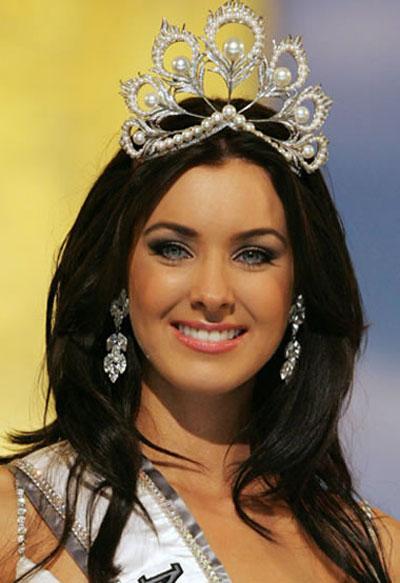 «Мисс Вселенная-2005» Наталья Глебова обручилась с тайским теннисистом