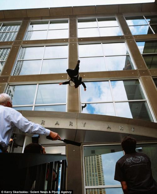 Керри Скарбакка:  падение без взлётов