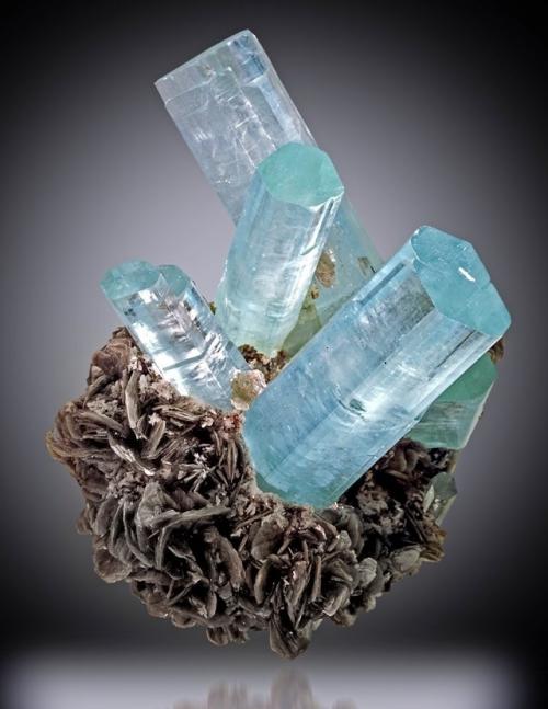 Самые удивительные минералы планеты Земля