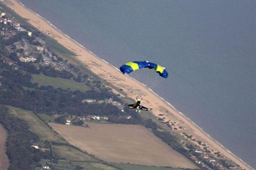 «Реактивный человек» перелетел через Ла-Манш на крыльях