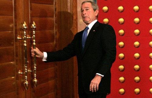 8-летнее правление Буша подходит к концу: фотоальбом не для всех