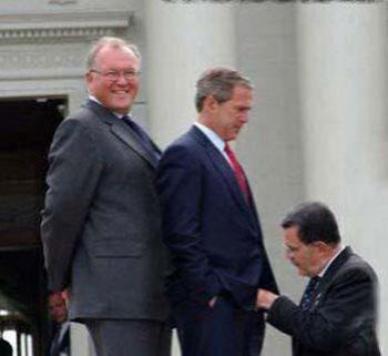 8-летнее правление Буша подходит к концу: фотоальбом не для всех