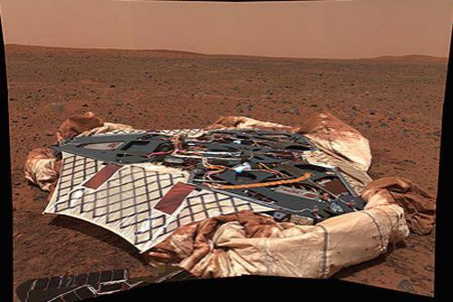 Cамые удивительные снимки НАСА: внутри Марса, рождение звезды и гольф на орбите
