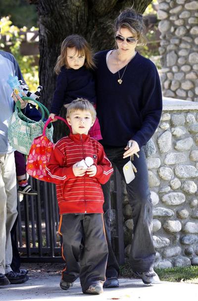 Знаменитые мамы, которые выглядят потрясающе