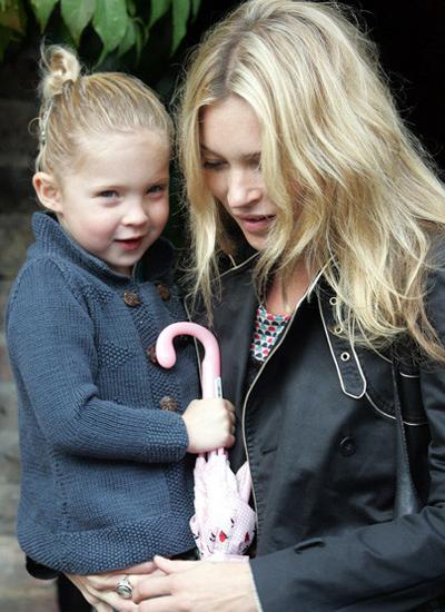 Знаменитые мамы, которые выглядят потрясающе