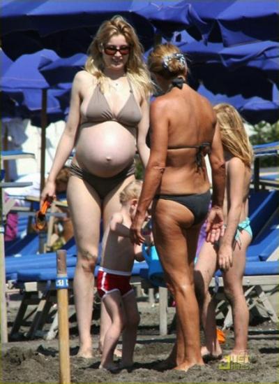 Знаменитые мамы, которые выглядят потрясающе