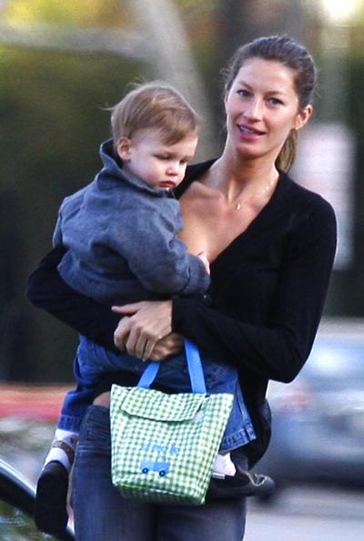 Знаменитые мамы, которые выглядят потрясающе