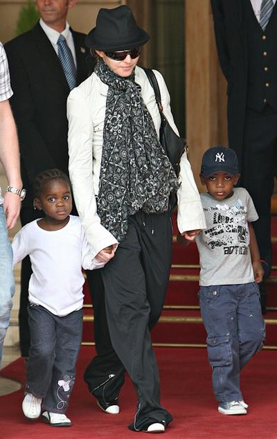 Знаменитые мамы, которые выглядят потрясающе