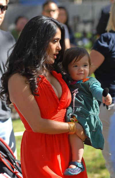 Знаменитые мамы, которые выглядят потрясающе