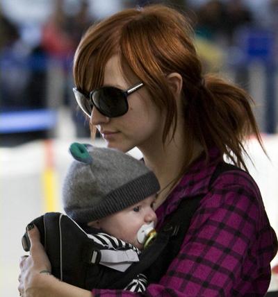 Знаменитые мамы, которые выглядят потрясающе