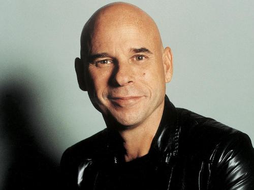 Знаменитости, которые выросли в бедности