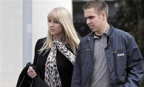 Жены и подруги футболистов — участников Евро-2008